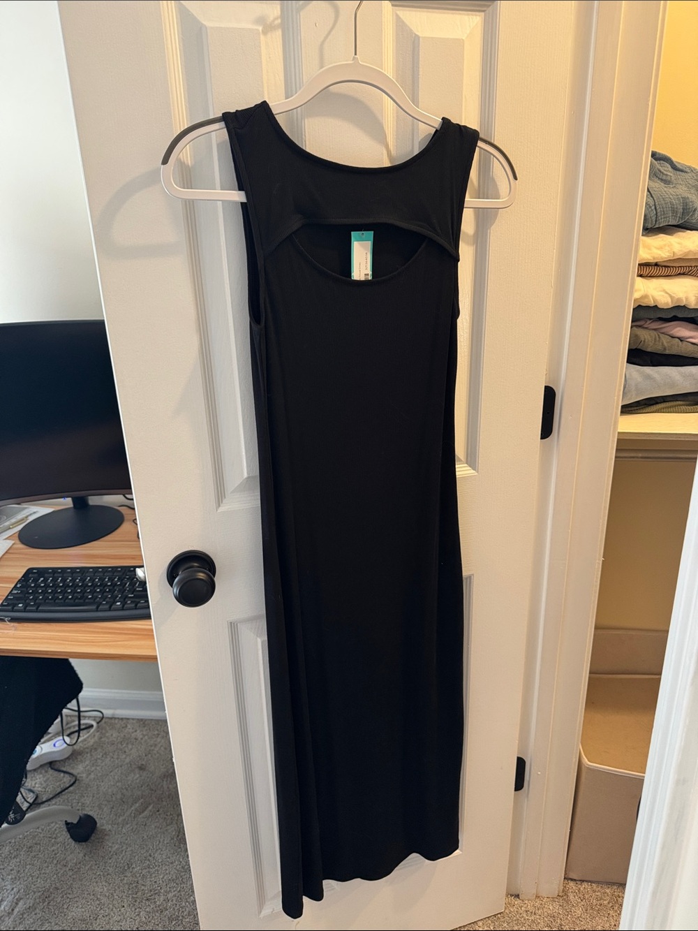 41 Hawthorn Black Sleeveless Midi Dress with Back Cutout